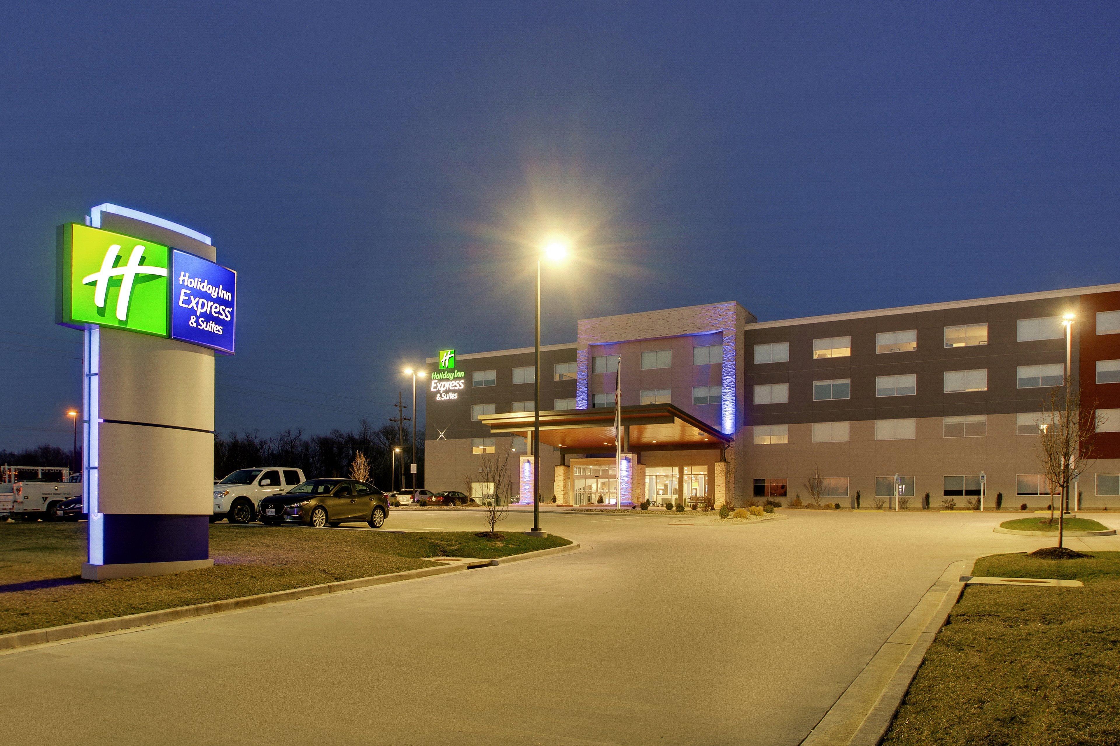 Holiday Inn Express & Suites - Mount Vernon By Ihg Екстериор снимка
