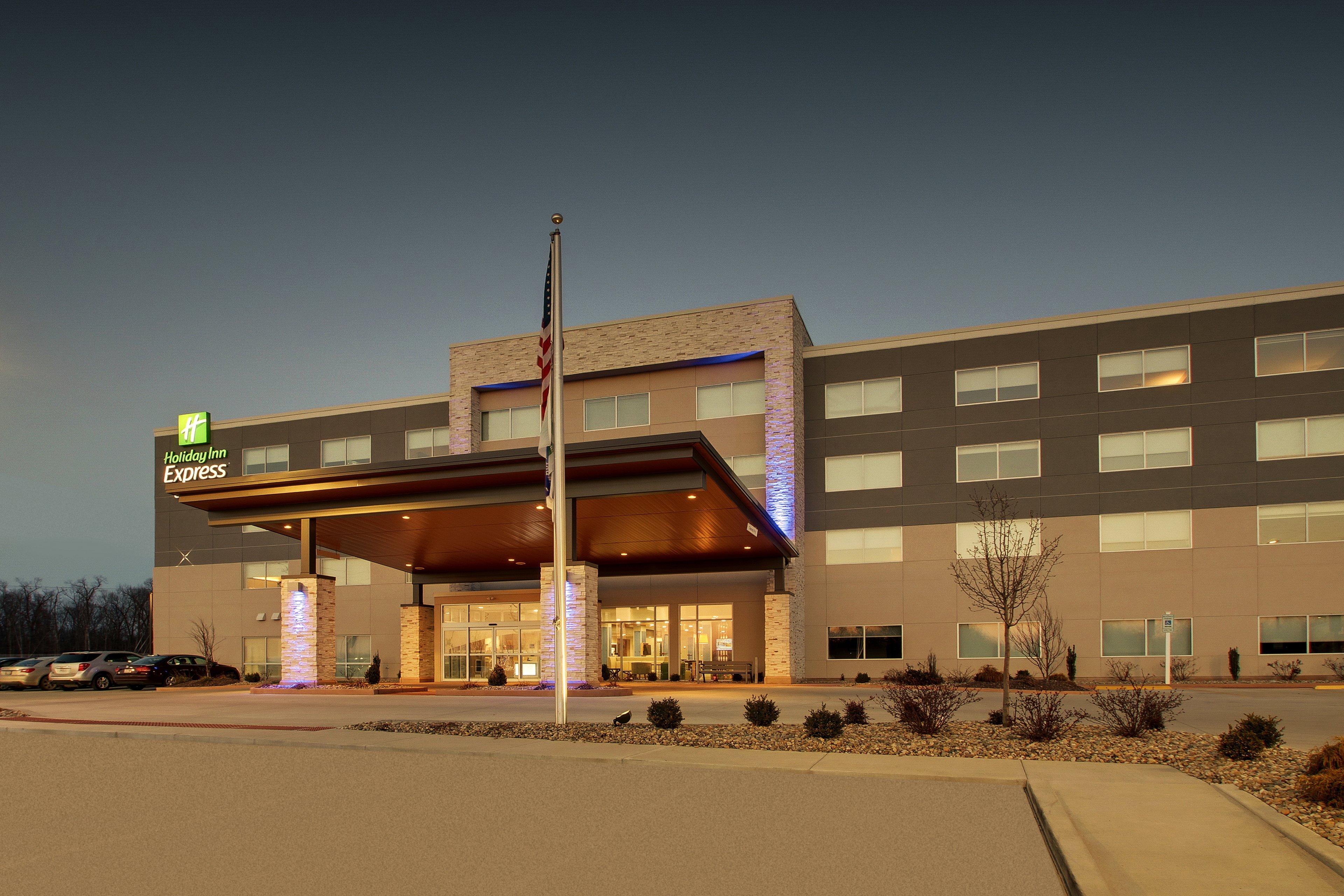 Holiday Inn Express & Suites - Mount Vernon By Ihg Екстериор снимка