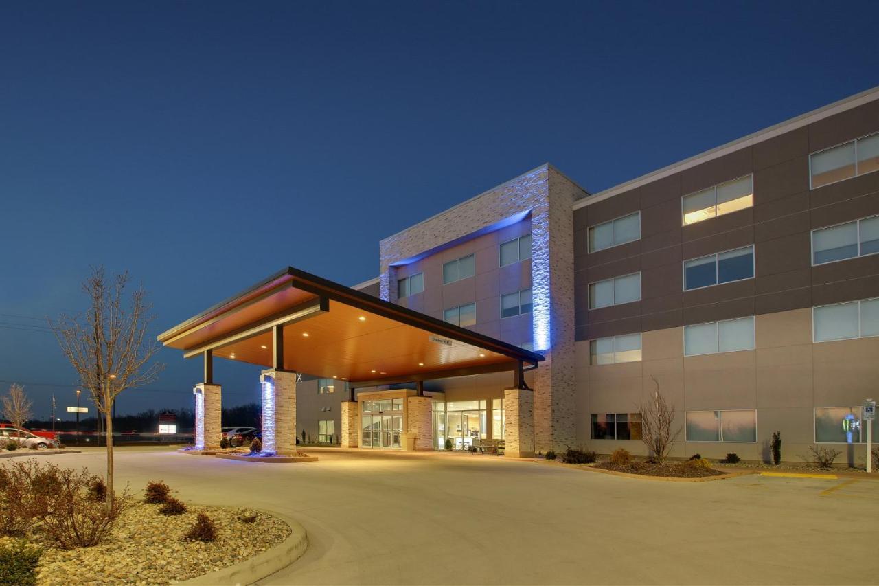 Holiday Inn Express & Suites - Mount Vernon By Ihg Екстериор снимка