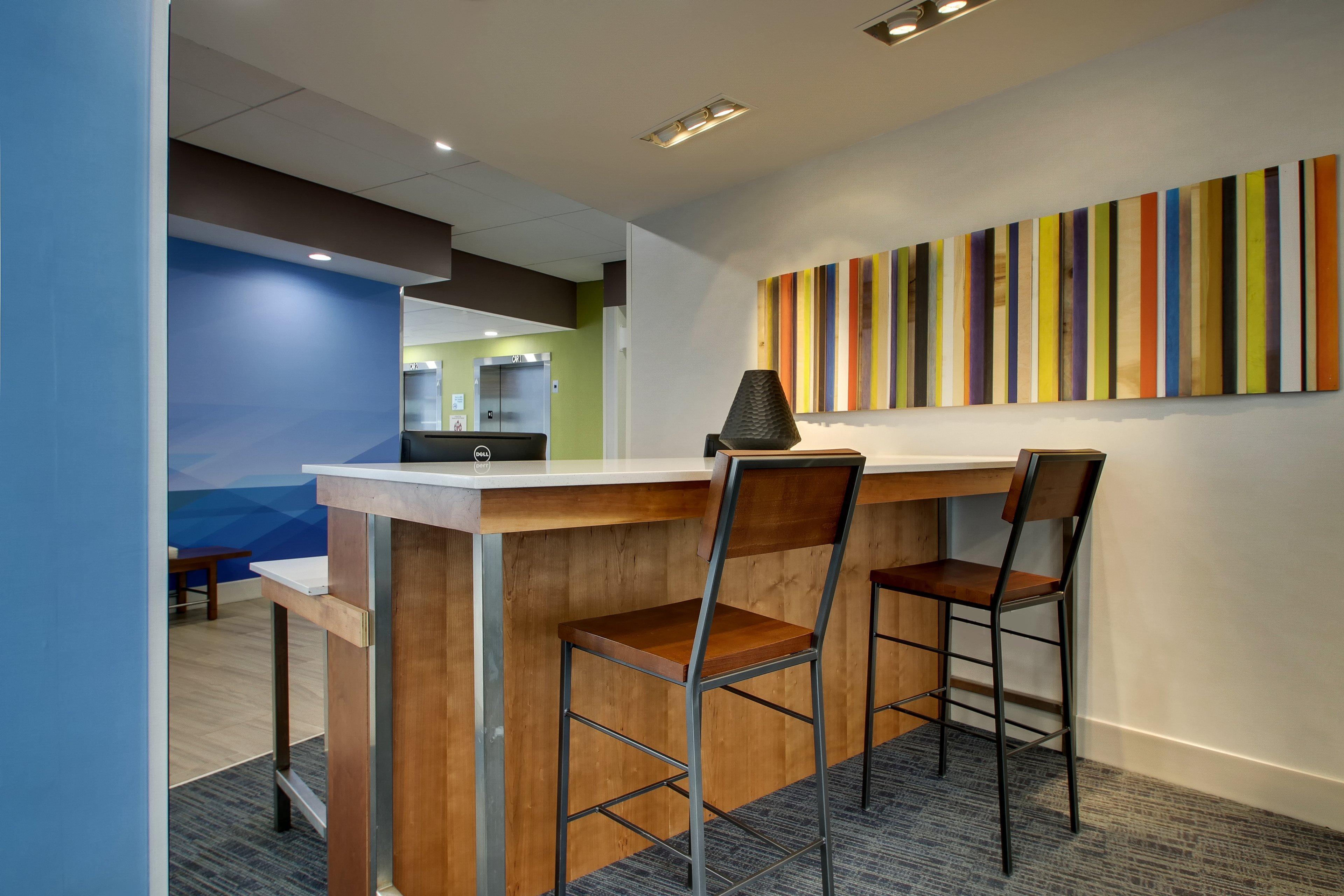 Holiday Inn Express & Suites - Mount Vernon By Ihg Екстериор снимка