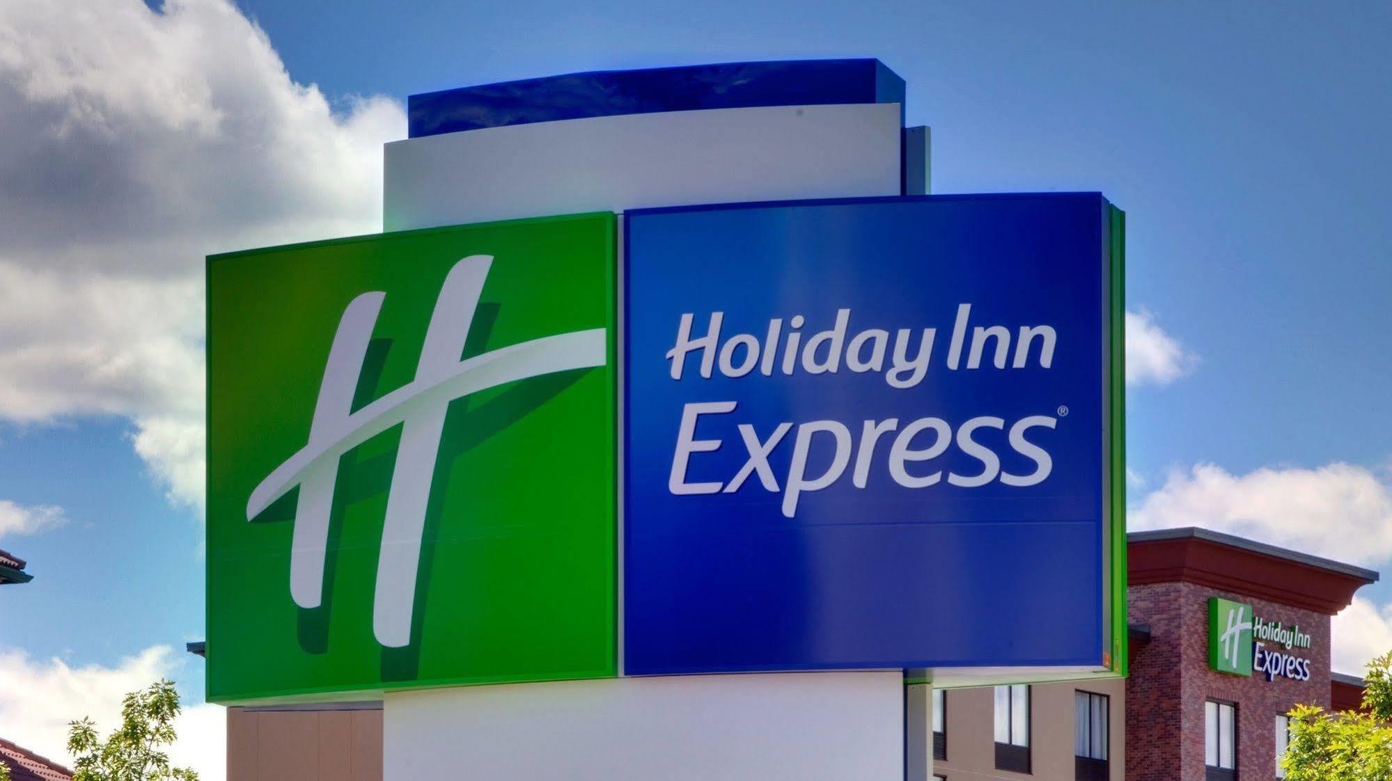Holiday Inn Express & Suites - Mount Vernon By Ihg Екстериор снимка